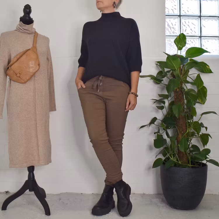 Stretchig Byxa Alva MÖRK TAUPE