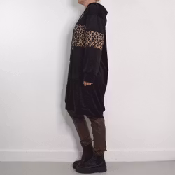 Hoodieklänning Velour Emily SVART - Camicia