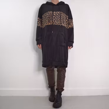 Hoodieklänning Velour Emily SVART - Camicia