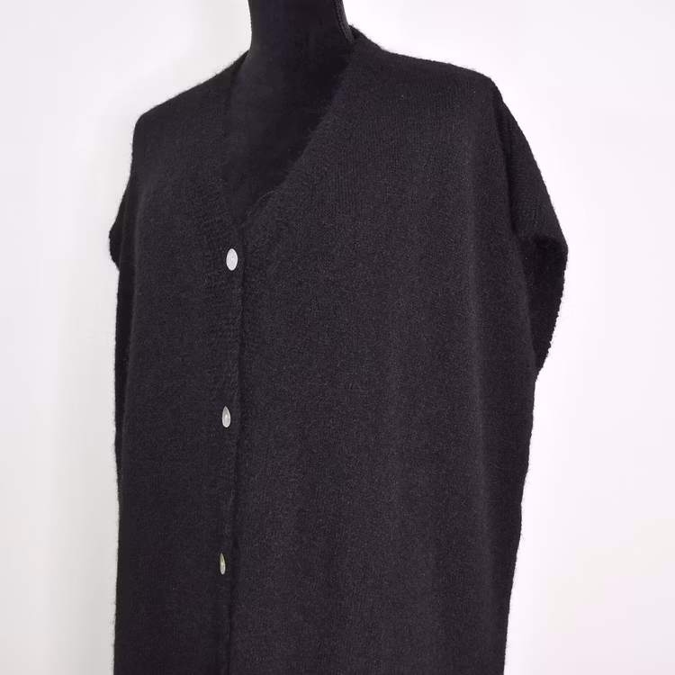 Stickad klänning/väst Joelle SVART - Camicia