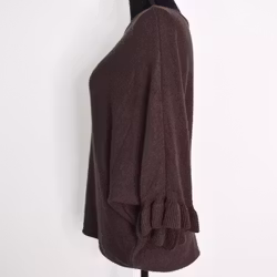 Finstickad tröja Volangärm CHOCOLAT