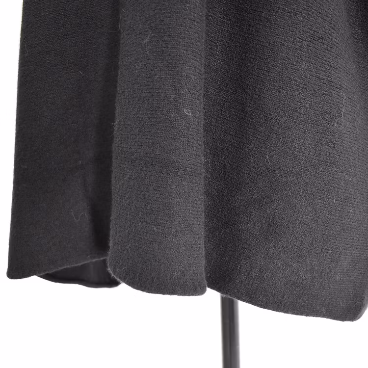 Finstickad Ponchotröja Sia SVART - Marta du Chateau