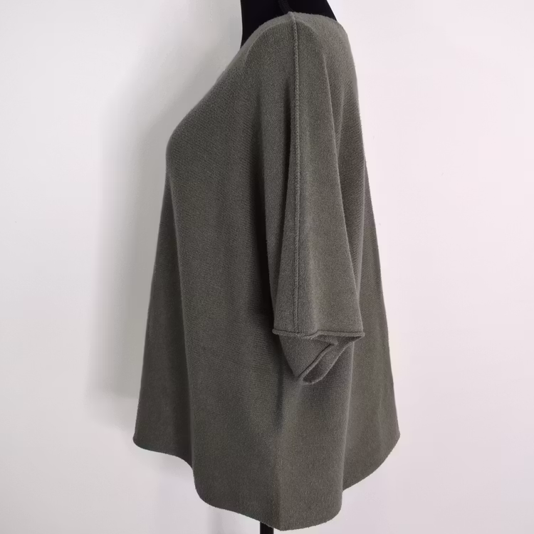 Finstickad Ponchotröja Sia MILITARY - Marta du Chateau