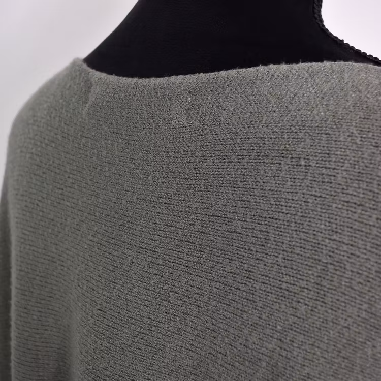 Finstickad Ponchotröja Sia MILITARY - Marta du Chateau