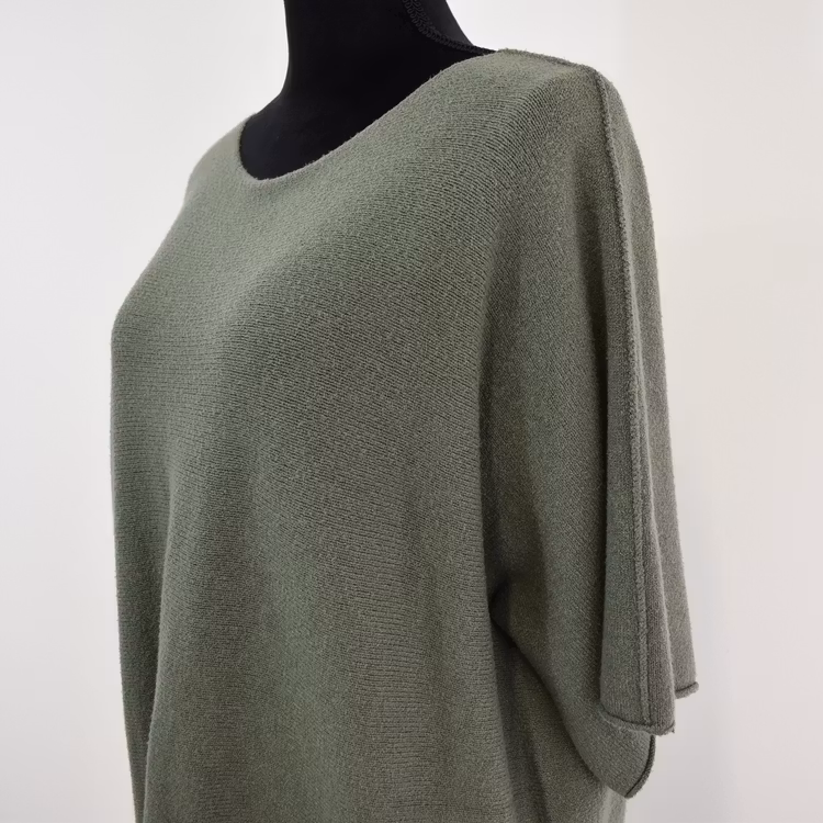 Finstickad Ponchotröja Sia MILITARY - Marta du Chateau