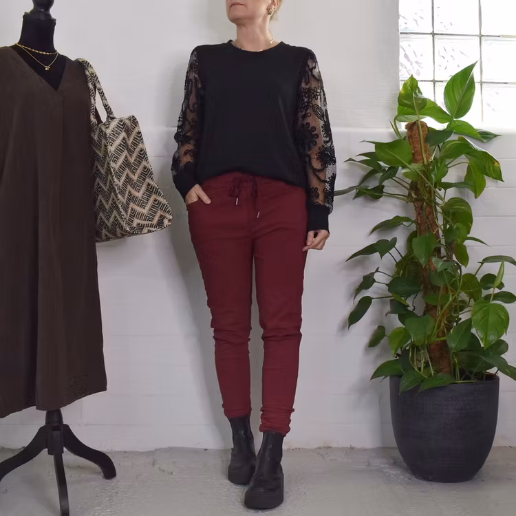 Topp Yvette SVART - Mix By Heart