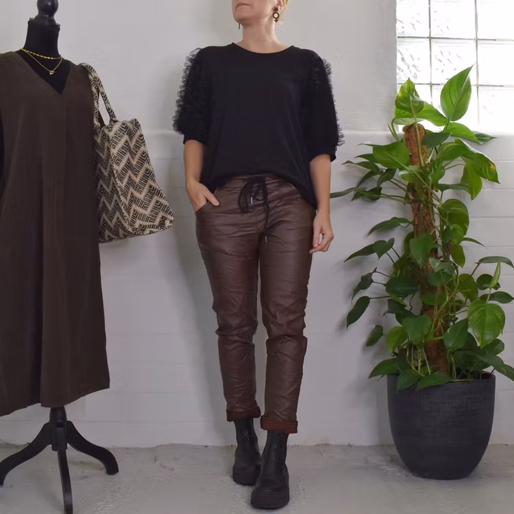 Topp Emina SVART - Mix By Heart