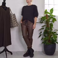 Topp Emina SVART - Mix By Heart