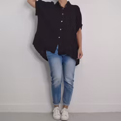 Kort linneskjorta med Volang SVART