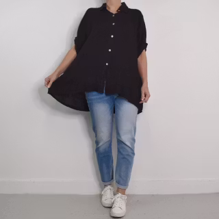 Kort linneskjorta med Volang SVART