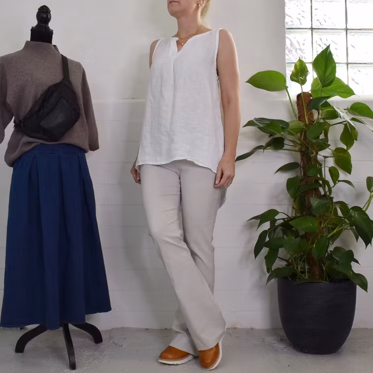 Linne/Ärmlös topp VIT