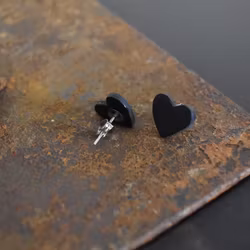 Örhänge Hjärta Liten SVART - SoMaBelle Design