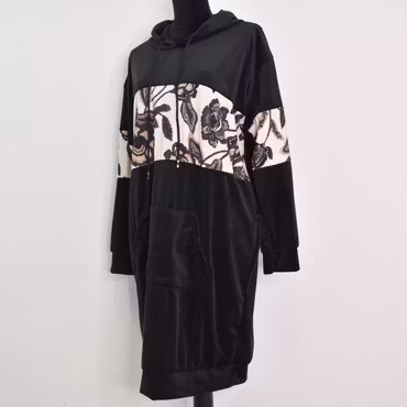 Hoodieklänning Velour Emily Blommig SVART - Camicia