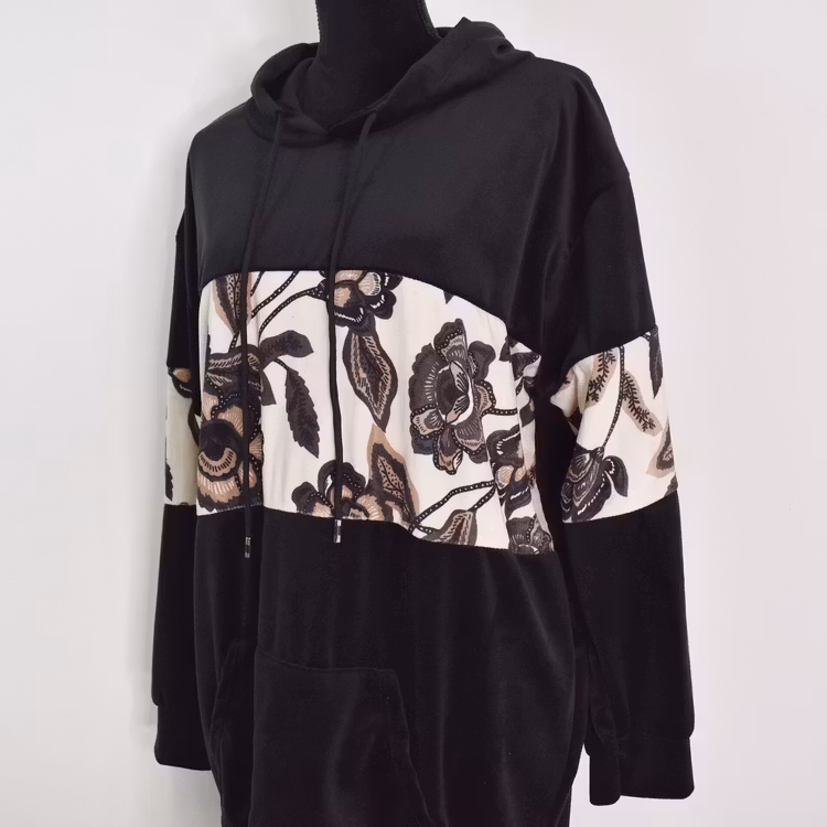 Hoodieklänning Velour Emily Blommig SVART - Camicia