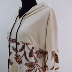 Hoodieklänning Velour Emily Blommig BEIGE - Camicia