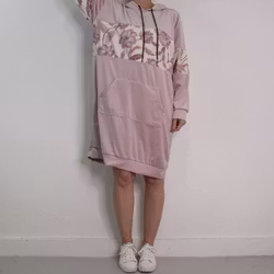 Hoodieklänning Velour Emily Blommig ROSA - Camicia