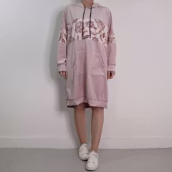 Hoodieklänning Velour Emily Blommig ROSA - Camicia