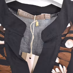 ANDRASORTERING Tunika Capri SVART S/M - Marta du Chateau