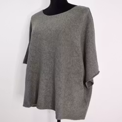 Finstickad Ponchotröja Nessa ARMY - Mix By Heart