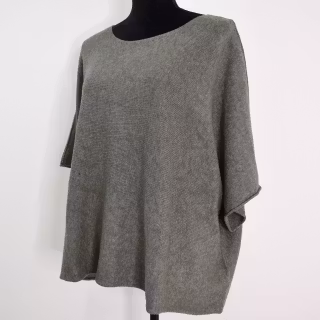 Finstickad Ponchotröja Nessa ARMY - Mix By Heart