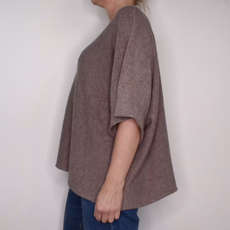 Finstickad Ponchotröja Nessa TAUPE - Mix By Heart