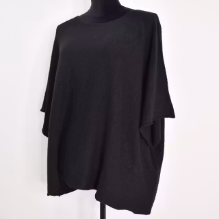 Finstickad Ponchotröja Nessa SVART - Mix By Heart