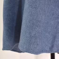 Finstickad Ponchotröja Nessa JEANSBLÅ - Mix By Heart