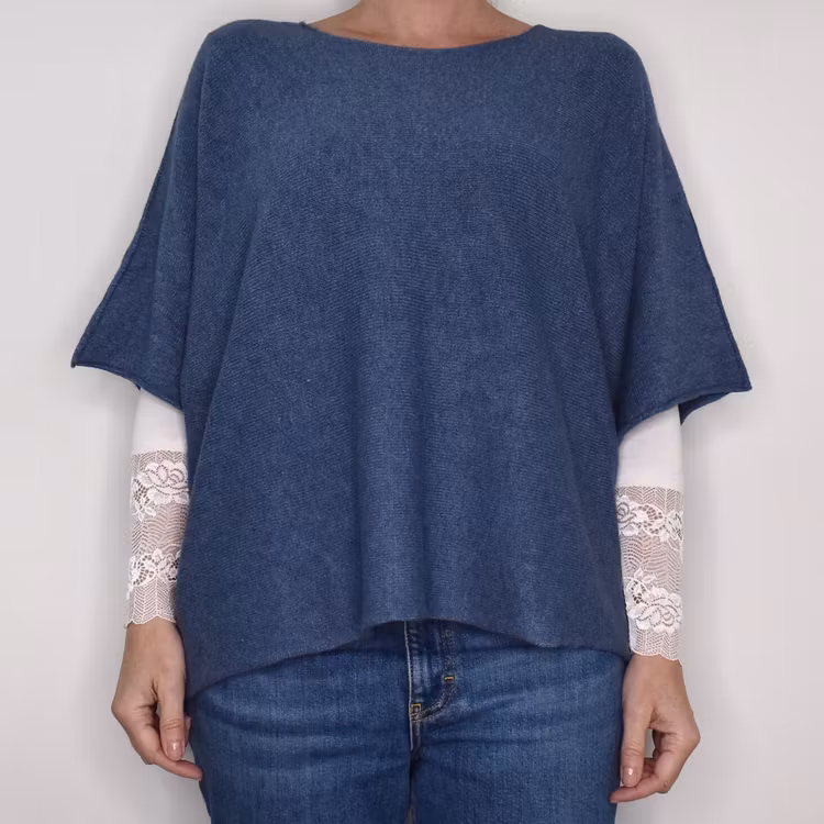 Finstickad Ponchotröja Nessa JEANSBLÅ - Mix By Heart