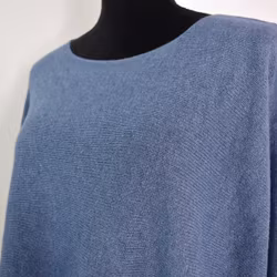 Finstickad Ponchotröja Nessa JEANSBLÅ - Mix By Heart