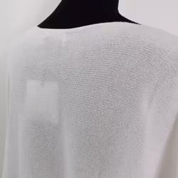 Finstickad Ponchotröja Nessa OFFWHITE - Mix By Heart