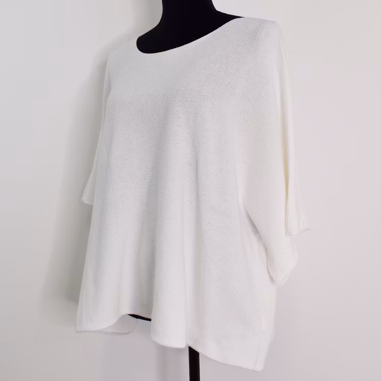 Finstickad Ponchotröja Nessa OFFWHITE - Mix By Heart