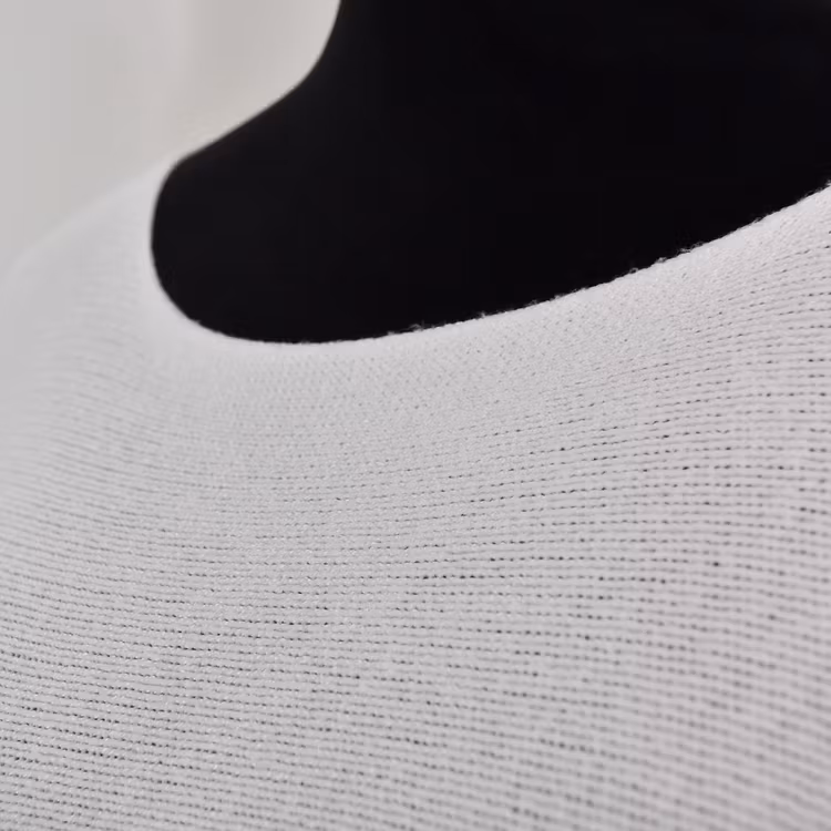 Finstickad Ponchotröja Nessa OFFWHITE - Mix By Heart