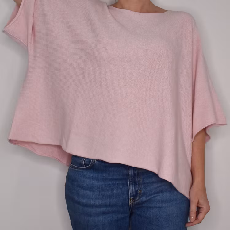 Finstickad Ponchotröja Nessa LJUSROSA - Mix By Heart