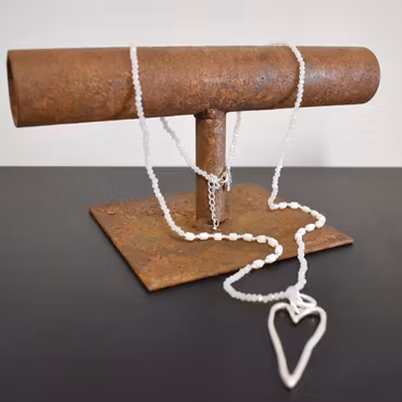 Halsband Amalia VIT/SILVER - The Moshi