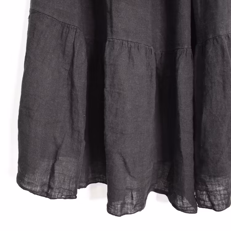 Linnekjol med volanger SVART