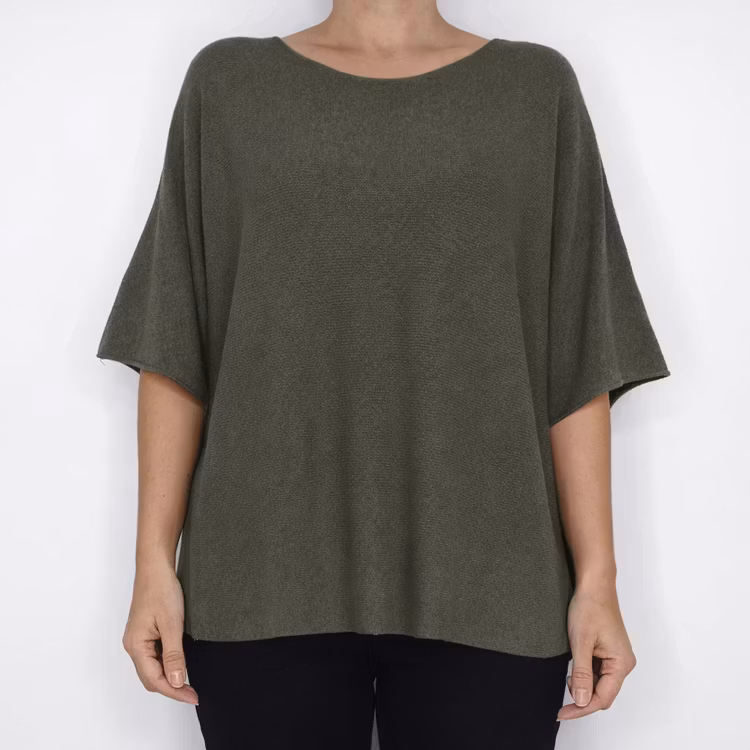 Finstickad Ponchotröja Sia MILITARY - Marta du Chateau