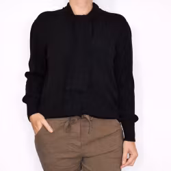 Finstickad tröja med knyt SVART