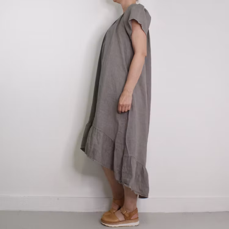 Linneklänning Volang TAUPE