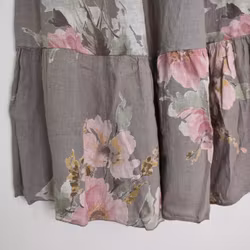 Linnekjol med volanger Blommig TAUPE