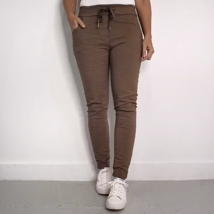 Stretchig Byxa Alva MÖRK TAUPE