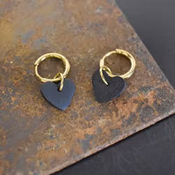 Örhängen Loop Hjärta SVART/GULD - SoMaBelle Design