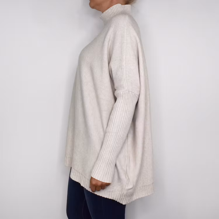 Finstickad Tröja Over Sized BEIGE - Sevenday