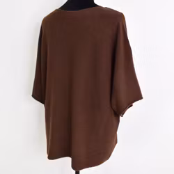 Finstickad Ponchotröja Sia BROWN - Marta du Chateau