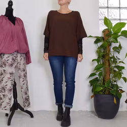 Finstickad Ponchotröja Sia BROWN - Marta du Chateau