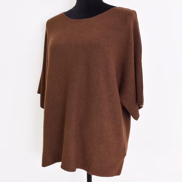 Finstickad Ponchotröja Sia BROWN - Marta du Chateau
