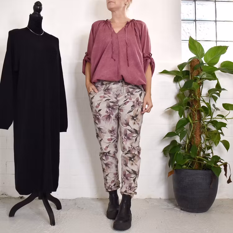 Byxa Signe Blommig BEIGE - Mix By Heart