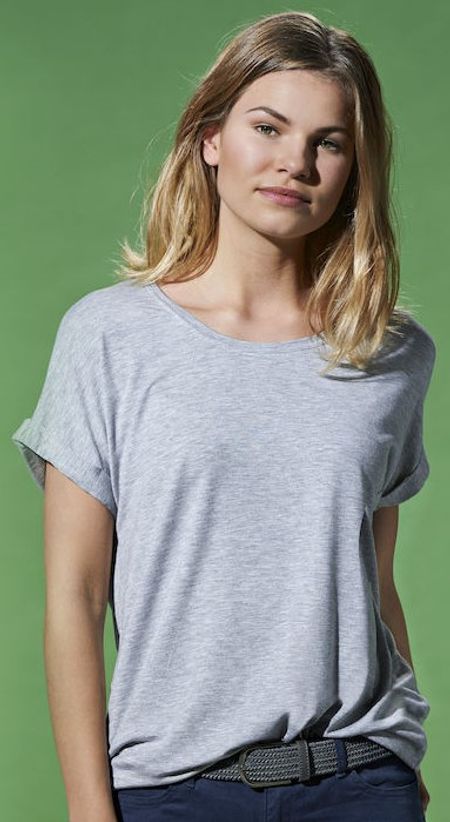 Svart Dam T-shirt Katy "Black Jack Kåt, glad & tacksam"