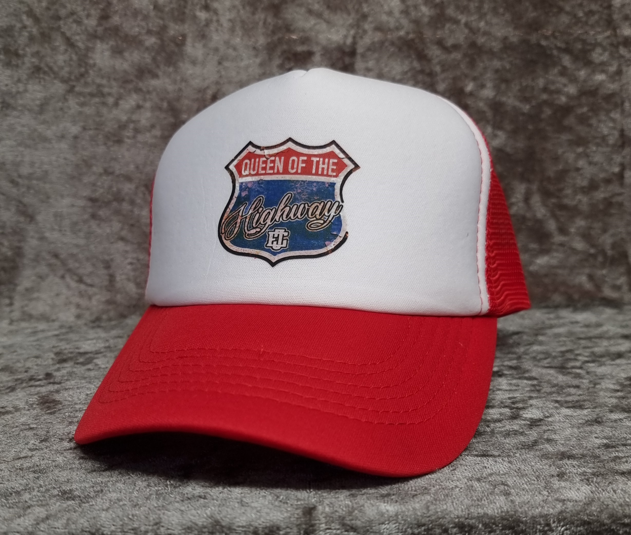 Rödvit TRUCKER KEPS "Queen of the Highway"