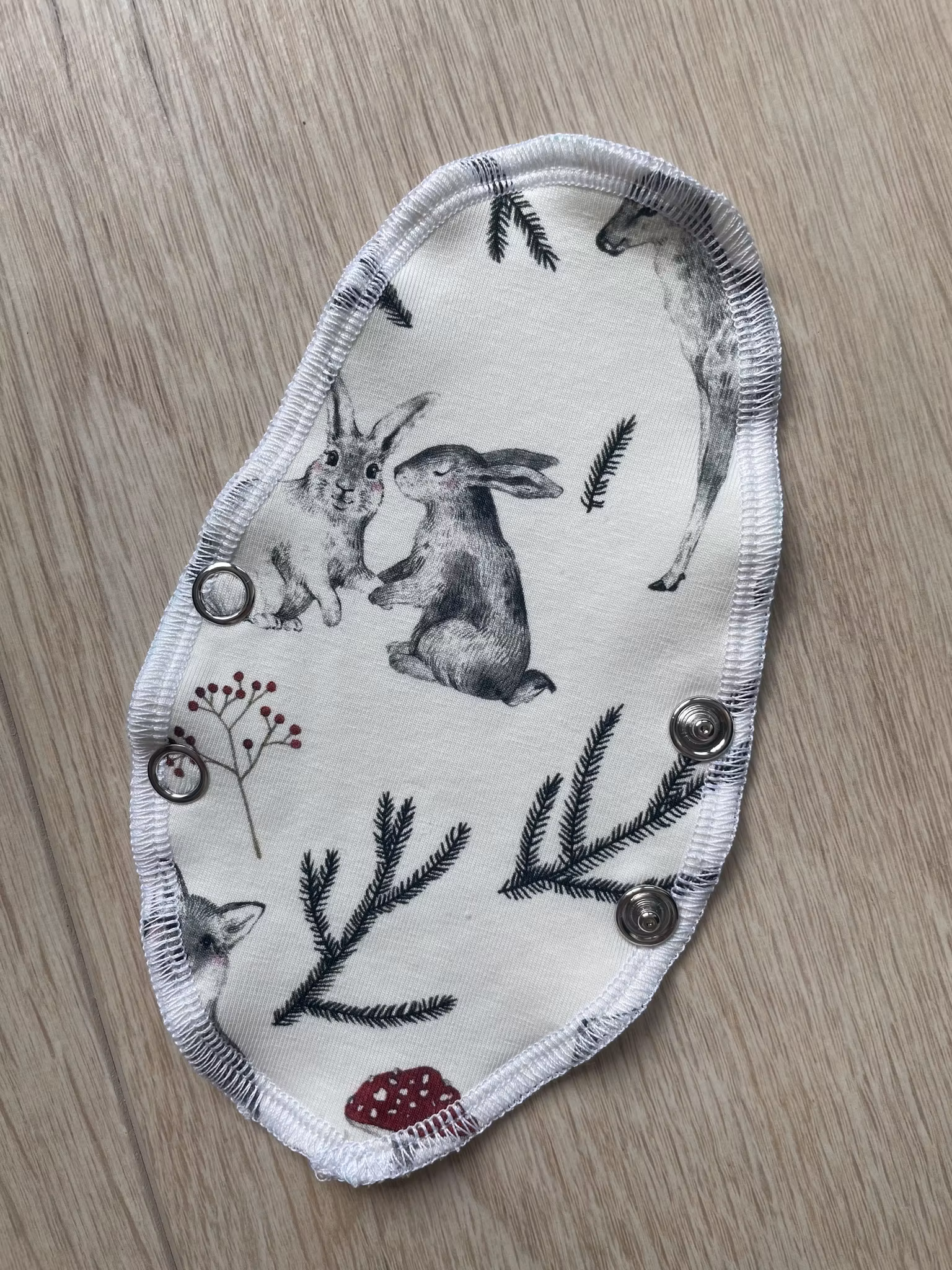 Trosskydd string/brazilian med stickad bambu