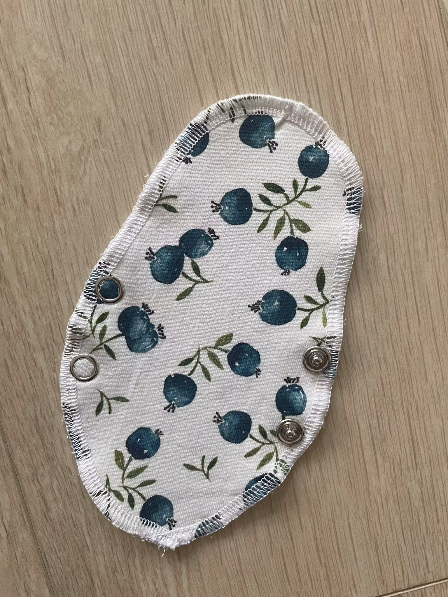 Trosskydd string/brazilian med stickad bambu